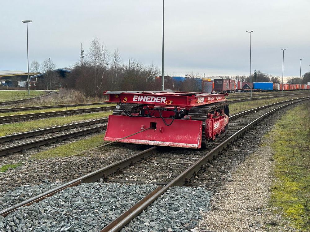 ade-schwerlastraupe_upl-462